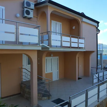 Apartment Jelica, In Der Ersten Etage Trogir
