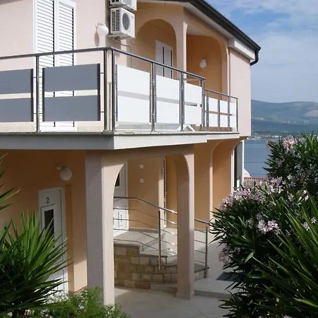 Apartment Jelica, In Der Ersten Etage Trogir